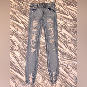 American Eagle Outfitters Ripped Skinny Jeans!